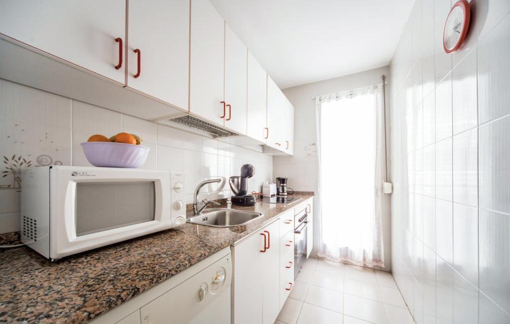 Stunning Apartment In オロペサ・デル・マール エクステリア 写真